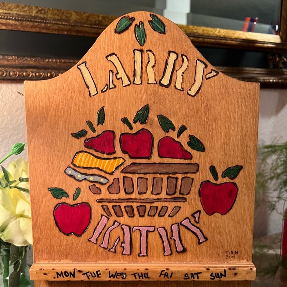 Vintage Wooden Perpetual Calendar Wall -Apples “Kathy” “Larry” without tiles 17” - Picture 3 of 10